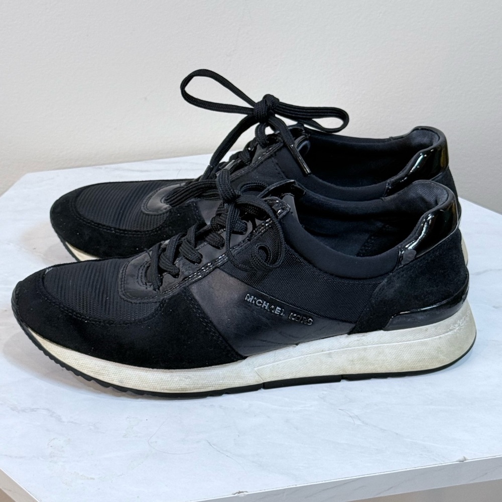 🔥Michael Kors Women’s Black Suede & Mesh Trainer Sneakers Size 7 EUC🔥